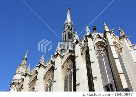 La Sainte-Chapelle, Paris, France. La Sainte-Chapelle, Paris, France. 16460947