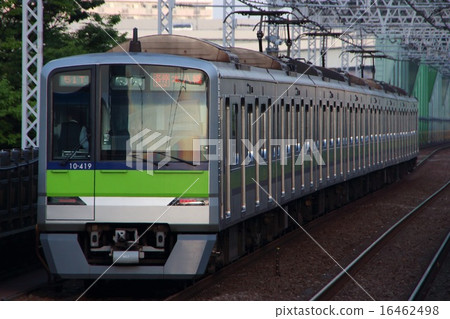 [S]都營地下鐵新宿線10-300型（每站：8列火車） 16462498