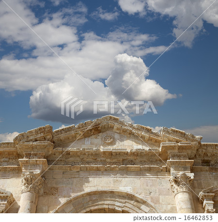Arch of Hadrian in Gerasa (Jerash), Jordan Arch of Hadrian in Gerasa (Jerash), Jordan 16462853