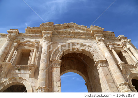 Arch of Hadrian in Gerasa (Jerash), Jordan 16462857