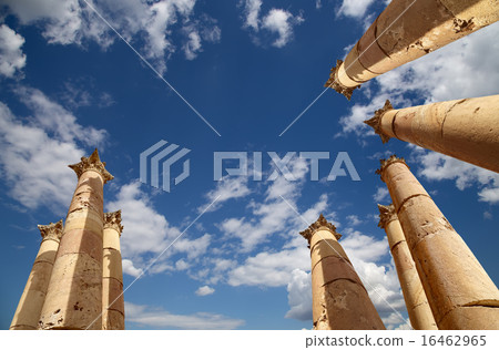Roman Columns in the Jordanian city of Jerash 16462965
