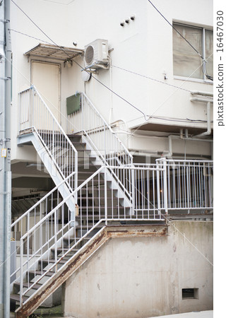 建築的後門 建築的後門 16467030