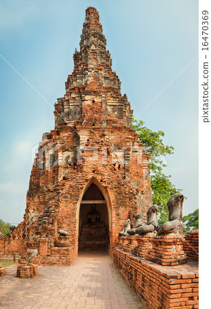 Wat Chaiwatthanaram 16470369