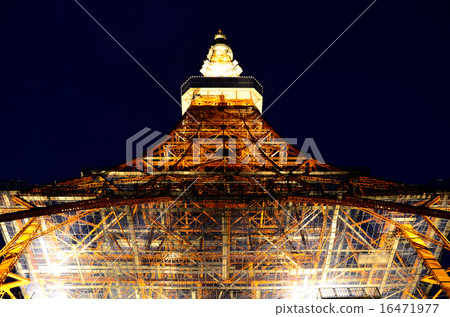 Tokyo Tower immediately after the completion of repainting in 2013 16471977