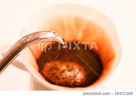 drip coffee 16472360
