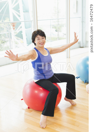 Sports club 16472479