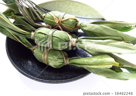Bamboo dumpling 16482248