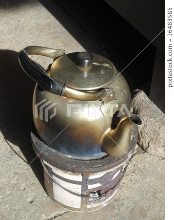 Kettle and tambour Kettle and tambour 16483585