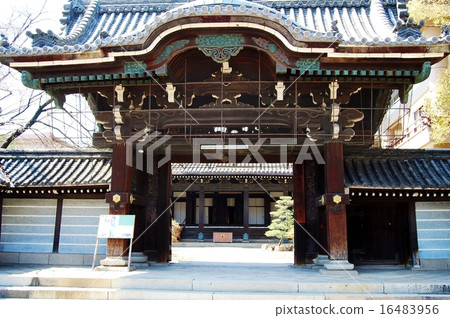 Kurosoji寺廟的山門 16483956