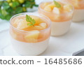 Peach mousse 16485686