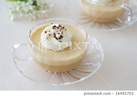 Mousse of black tea 16485703