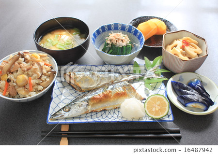 Autumn Japanese food 16487942