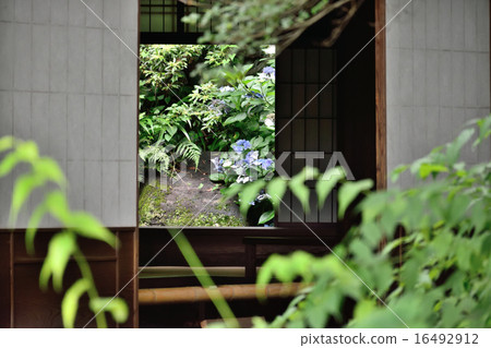 Sankei-en Auditorium (Yokohama-shi) 16492912