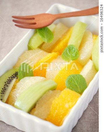 Marinated citrus mint 16496324