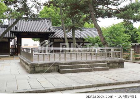 Osaka Sumiyoshi Taisha Stone Stage 16499481