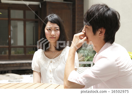 Woman unsatisfied with the opponent Woman unsatisfied with the opponent 16502975
