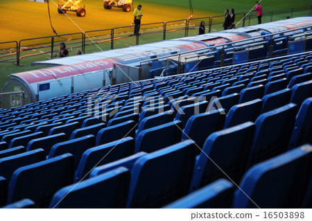 SantiagoBernabéu 16503898