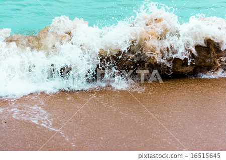 在波浪的邊緣 在波浪的邊緣 16515645