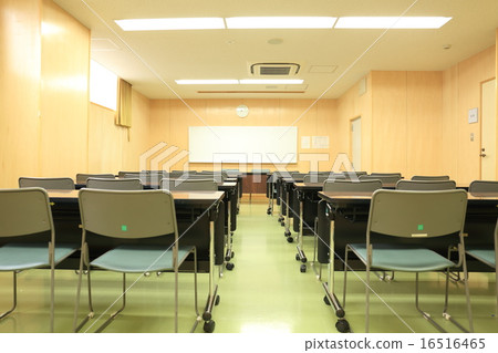 Meeting Room (Low Angle) 16516465