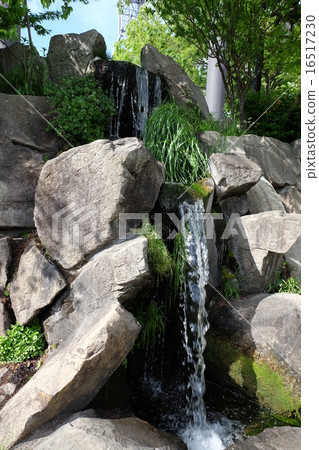 長野縣松本市繩手街後方的瀑布 16517230