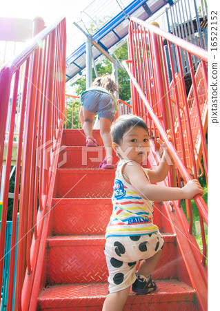 Child ascending stairs 16522152
