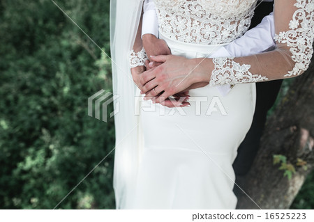 Bride and groom in the forest 16525223
