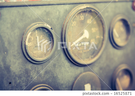 Vintage car gauge meter ( Filtered image processed vintage effec Vintage car gauge meter ( Filtered image processed vintage effec 16525871
