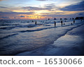 Sunset beach 16530066