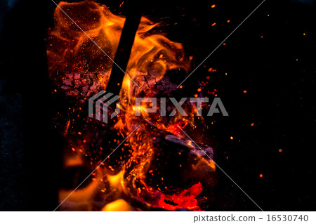 Burning fire flame 16530740