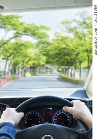 Drive sidewalk 16531964