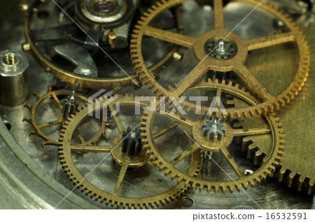 Old pocket watch mechanism close-up 16532591