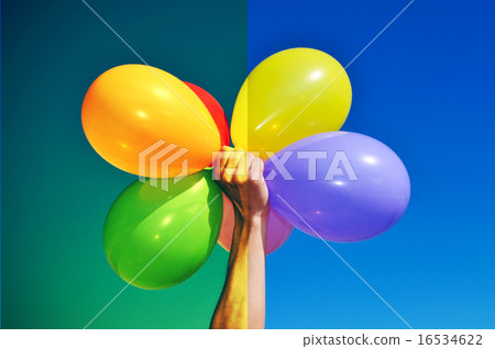 image before and after applying a filter 16534622