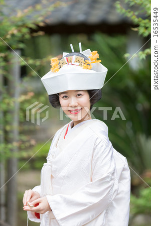 bride, bride's head-dress, japanese wedding 16535449