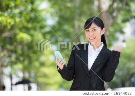 Smartphone Business Woman Smartphone Business Woman 16544052