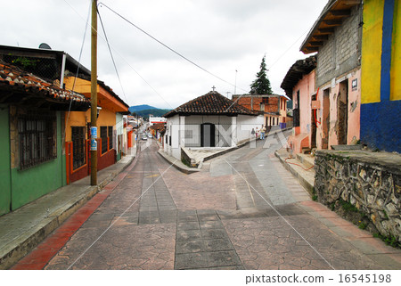 Mexico San Cristobal de las Casas alley 16545198