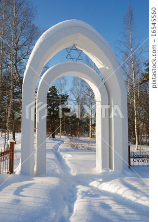 gates of the Jewish cemetery 16545560