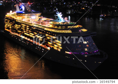 Mariner of the Seas Mariner of the Seas 16549794