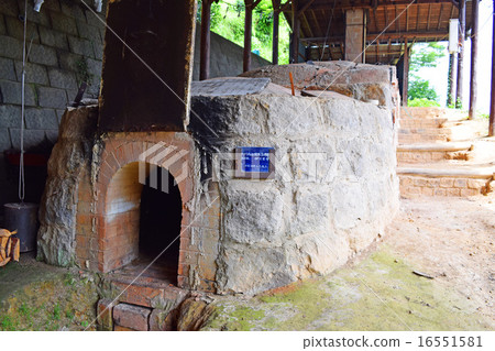 在伊万里市的Okawauchiyama的Nabeshima Yaki的攀登窯 16551581