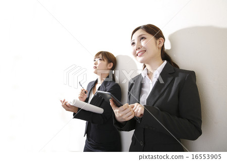 兩個職業婦女 兩個職業婦女 16553905