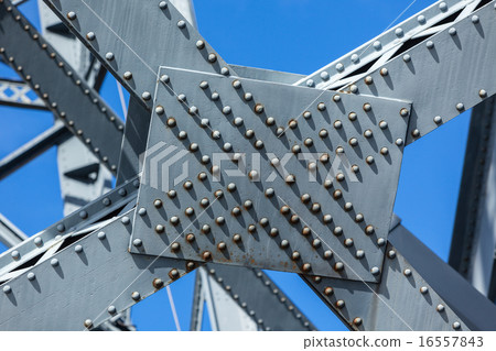 Modern Bridge frame closeup Modern Bridge frame closeup 16557843