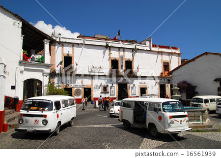 Mexico Taxco bus stop at San Juan Square 16561939