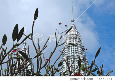 Twin tower building in Kuala Lumpur Twin tower building in Kuala Lumpur 16562474