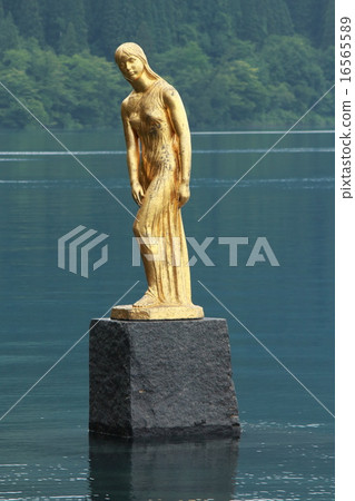Tatsuko statue of Tazawako 16565589