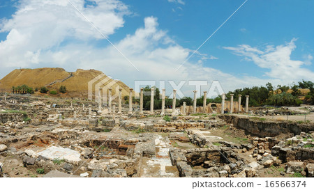 Panorama of ancient ruins of Beit Shean, Israel Panorama of ancient ruins of Beit Shean, Israel 16566374