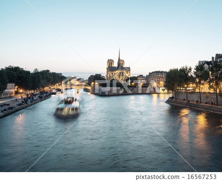 Notre Dame de Paris, France Notre Dame de Paris, France 16567253