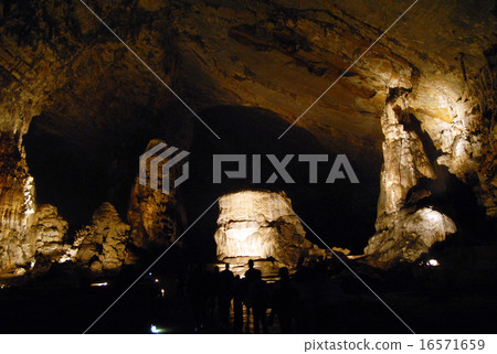 墨西哥Taxco Cacao Miluba洞穴隧道 16571659