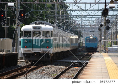 Hanwa Line 113系列火車 16572877