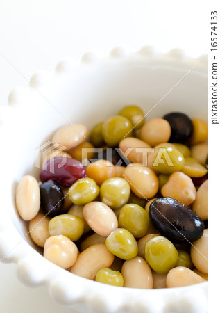 Steamed bean salad Steamed bean salad 16574133