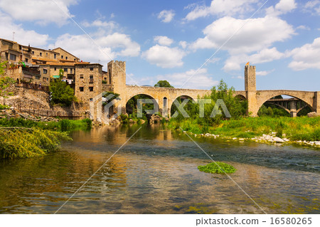 medieval bridge over river. Besalu medieval bridge over river. Besalu 16580265