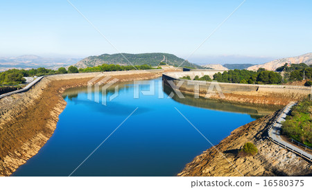Day view Guadalhorce-Guadalteba reservoirs 16580375